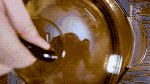 加山藥、毛豆再煮15分鐘。