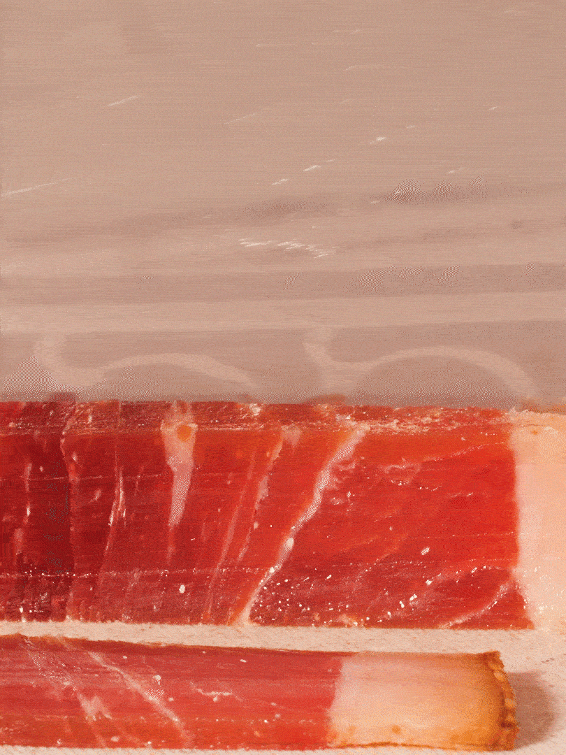 金字火腿切片，溫水浸泡5分鐘